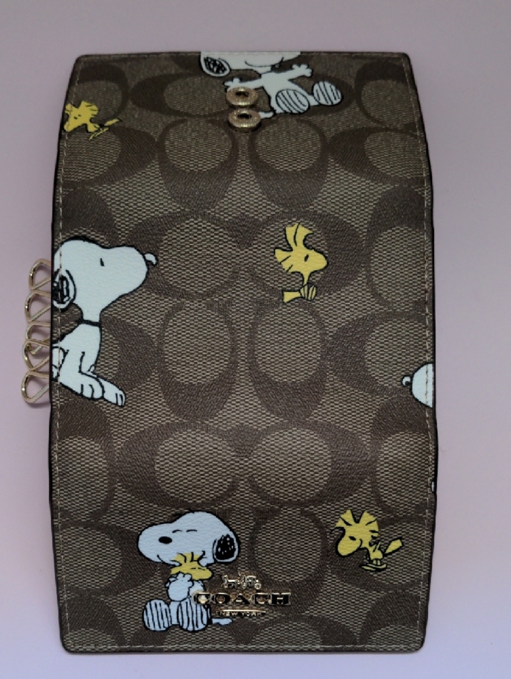Coach X Peanuts 5 Key Case Wallet In Signature Canvas Snoopy Woodstock Print - Picture 8 of 10